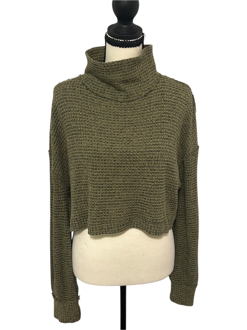 Free People Olive Green Cropped Waffle Knit Turtleneck Sweater Raw Hem Sz M
